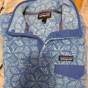 Patagonia Women's Blue Patterned Fleece Pullover